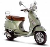 2013 Vespa LXV 125 photo